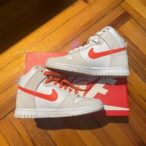 Dunk High SE “first use pack - white orange”
